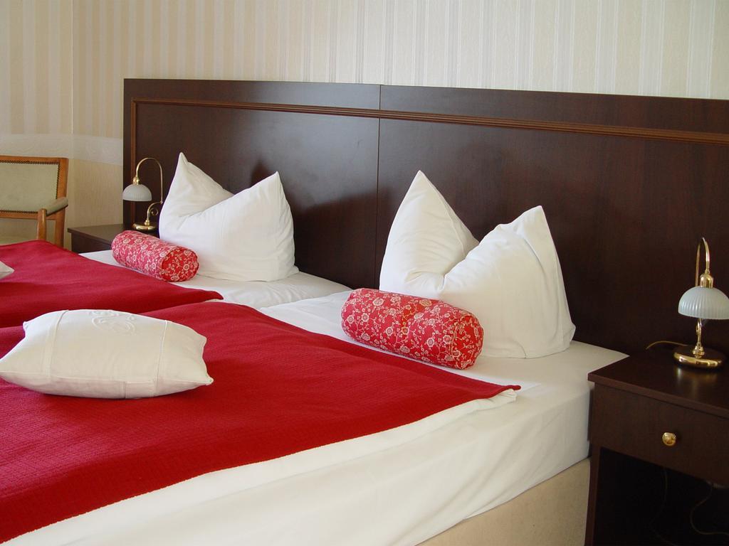 Altes Hafenhaus 3*